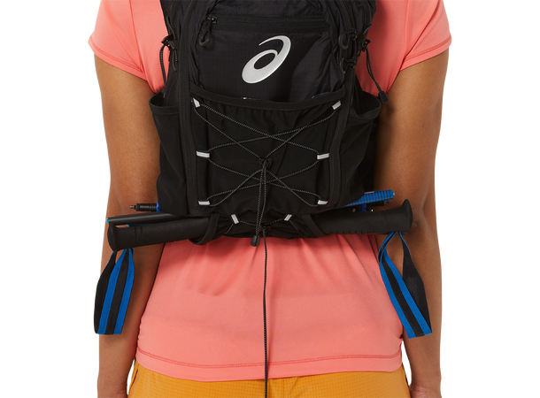 Asics Fujitrail Backpack 15L L Flott Løpesekk med inkl. vannflasker 